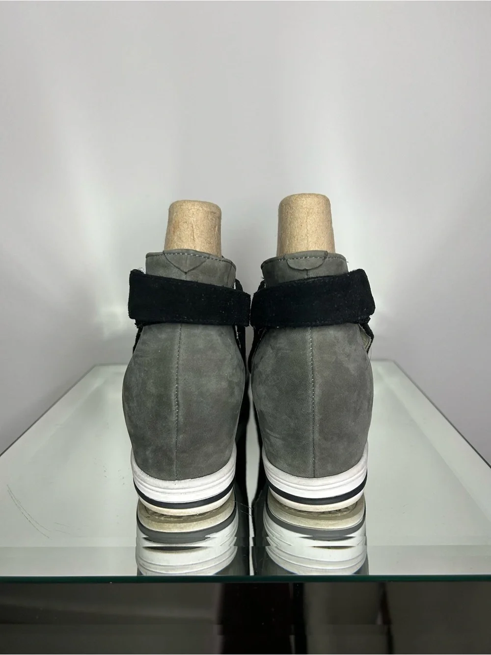 KANGNAI Navy and Grey Preppy Sporty Wedge Sneaker W/Velcro Closure